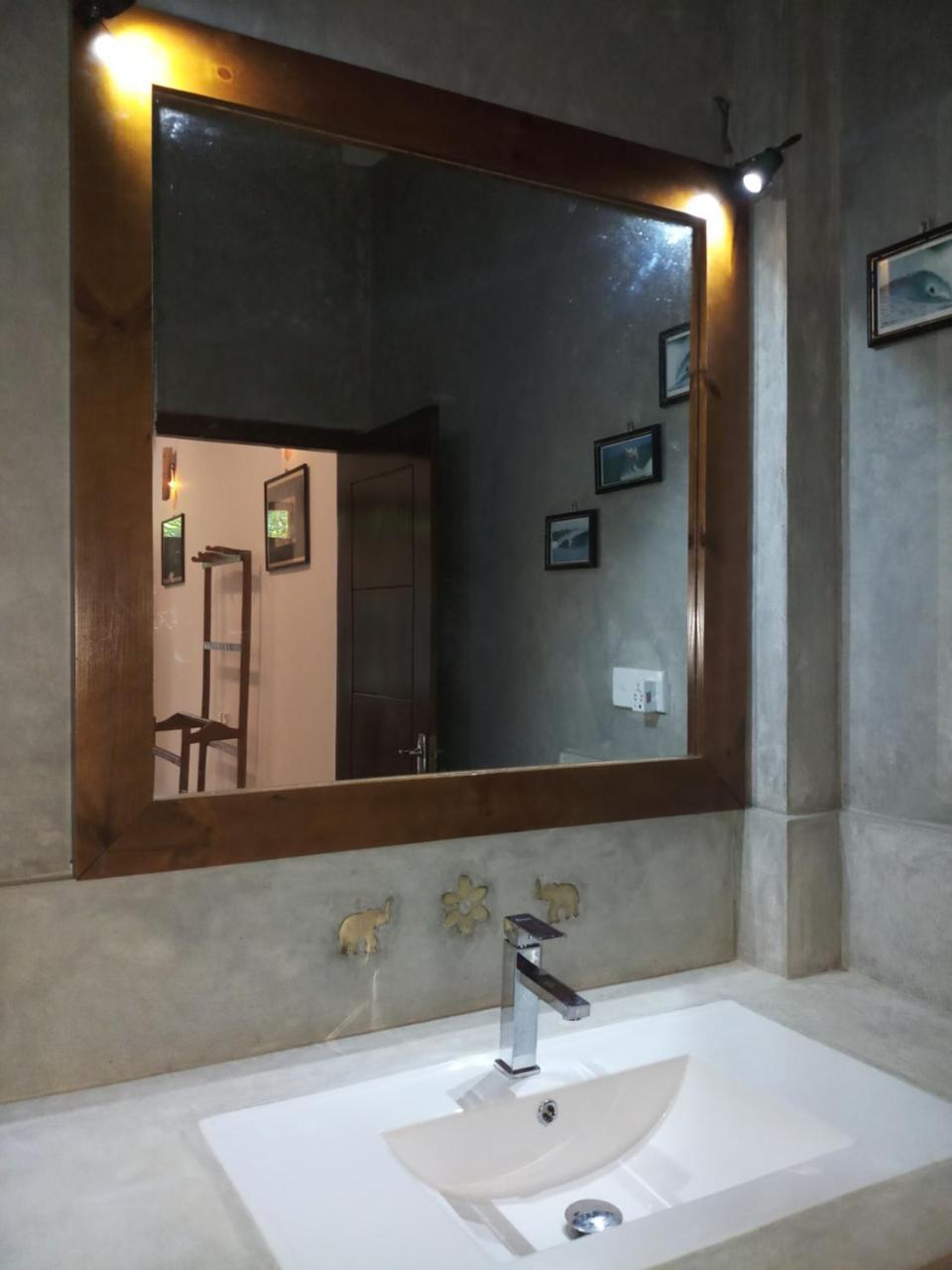 Ramya Nest Inn ミリッサ エクステリア 写真